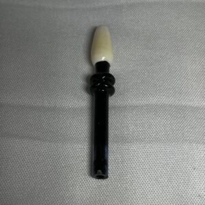 Piteira de Vidro Tubo Preto com Bocal Esticado